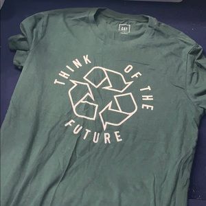 GAP earth day tee